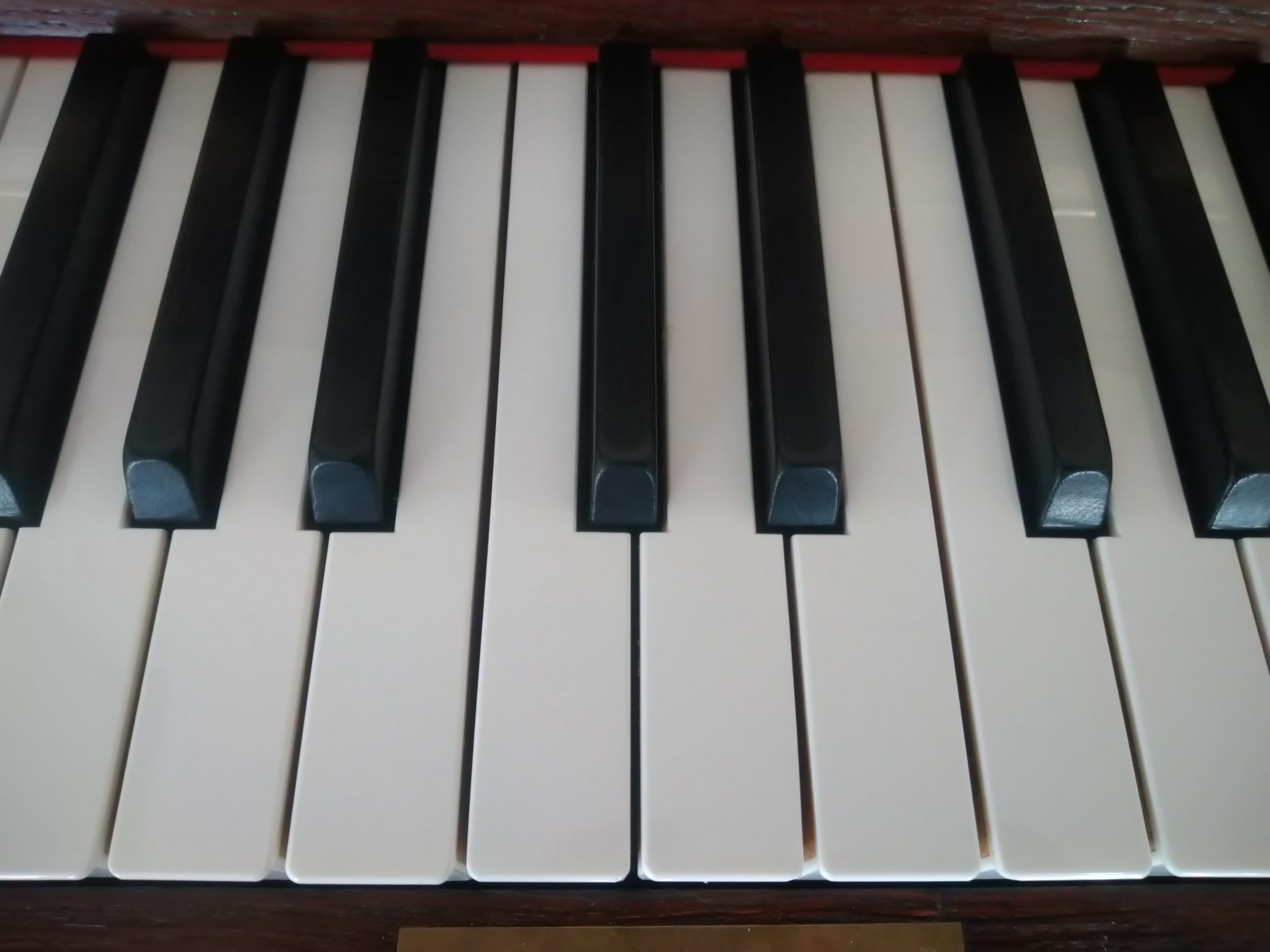 Feurich Klavier Modell 125, Klaviatur