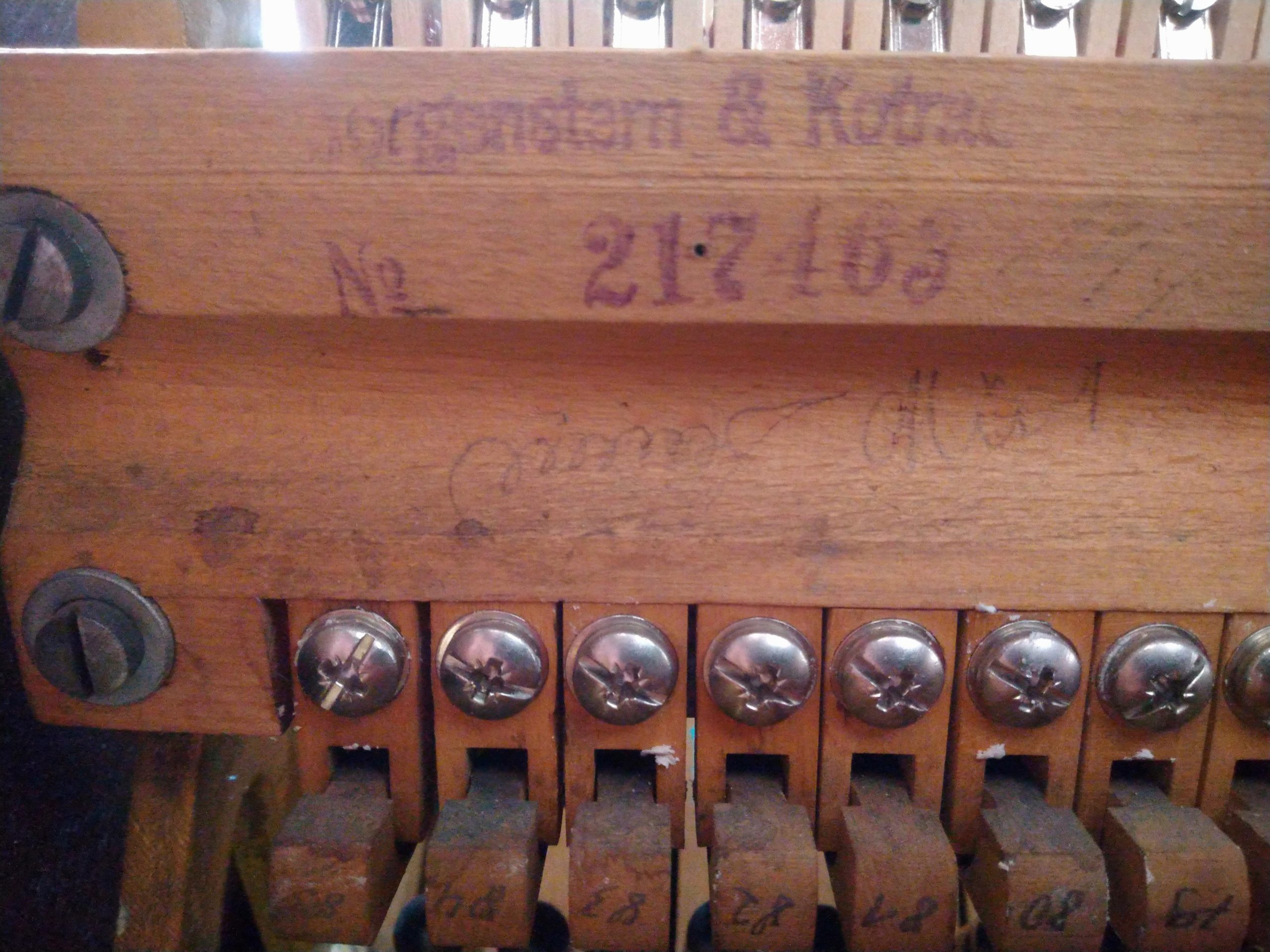 Feurich Klavier Modell 125, Mechanik Hersteller