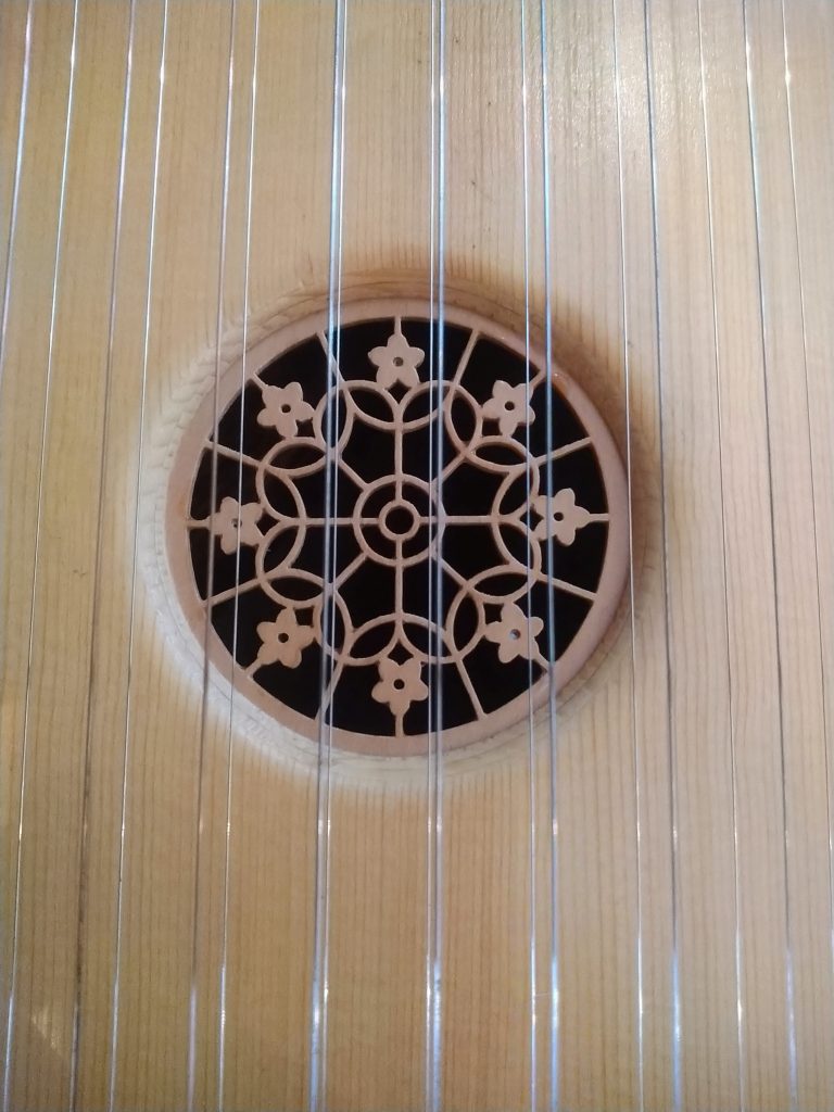 Neupert Cembalo Telemann, Resonanzboden Rosette